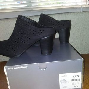 NEW-- Black Women's Mule Shoe